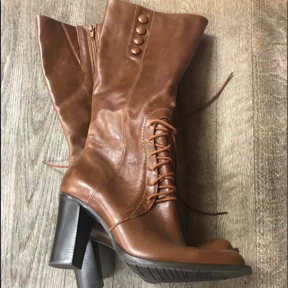 NWOT Leather Diba Women’s Size 8 Boots - Picture 1 of 3